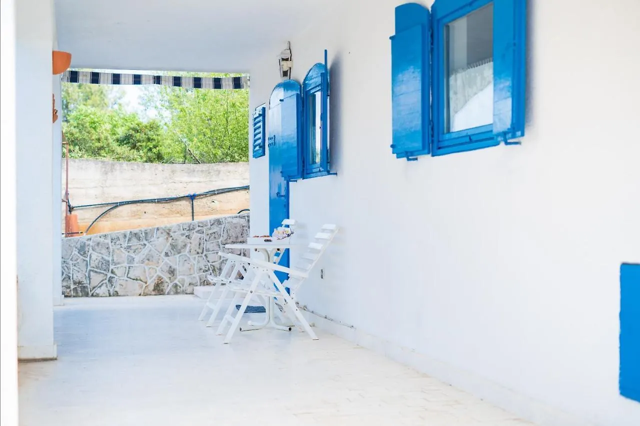 Вилла Mediterranean Oasis Трогир