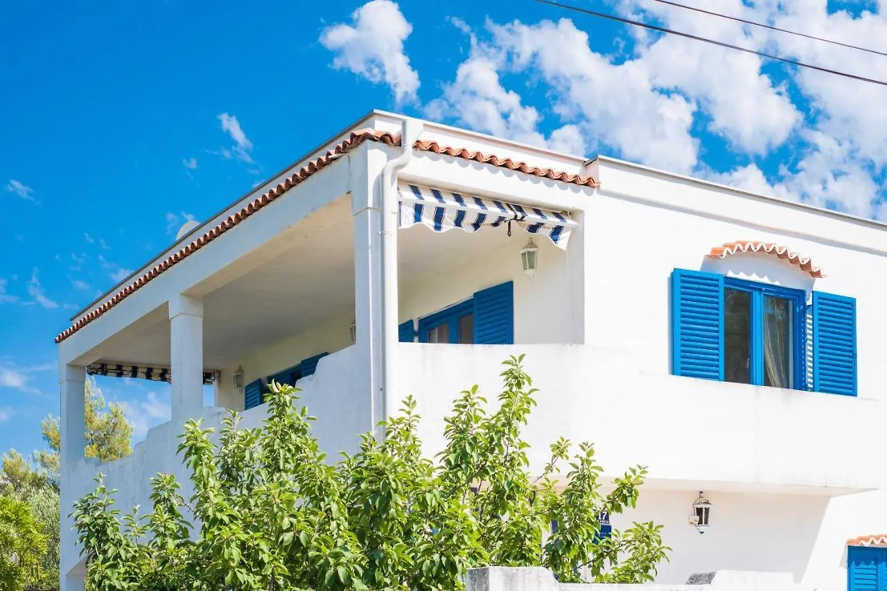 Дом отдыха Вилла Mediterranean Oasis Трогир